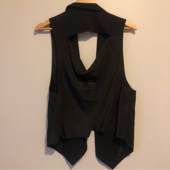 Black DKNY Vest Like New Size L - Picture 2 of 5